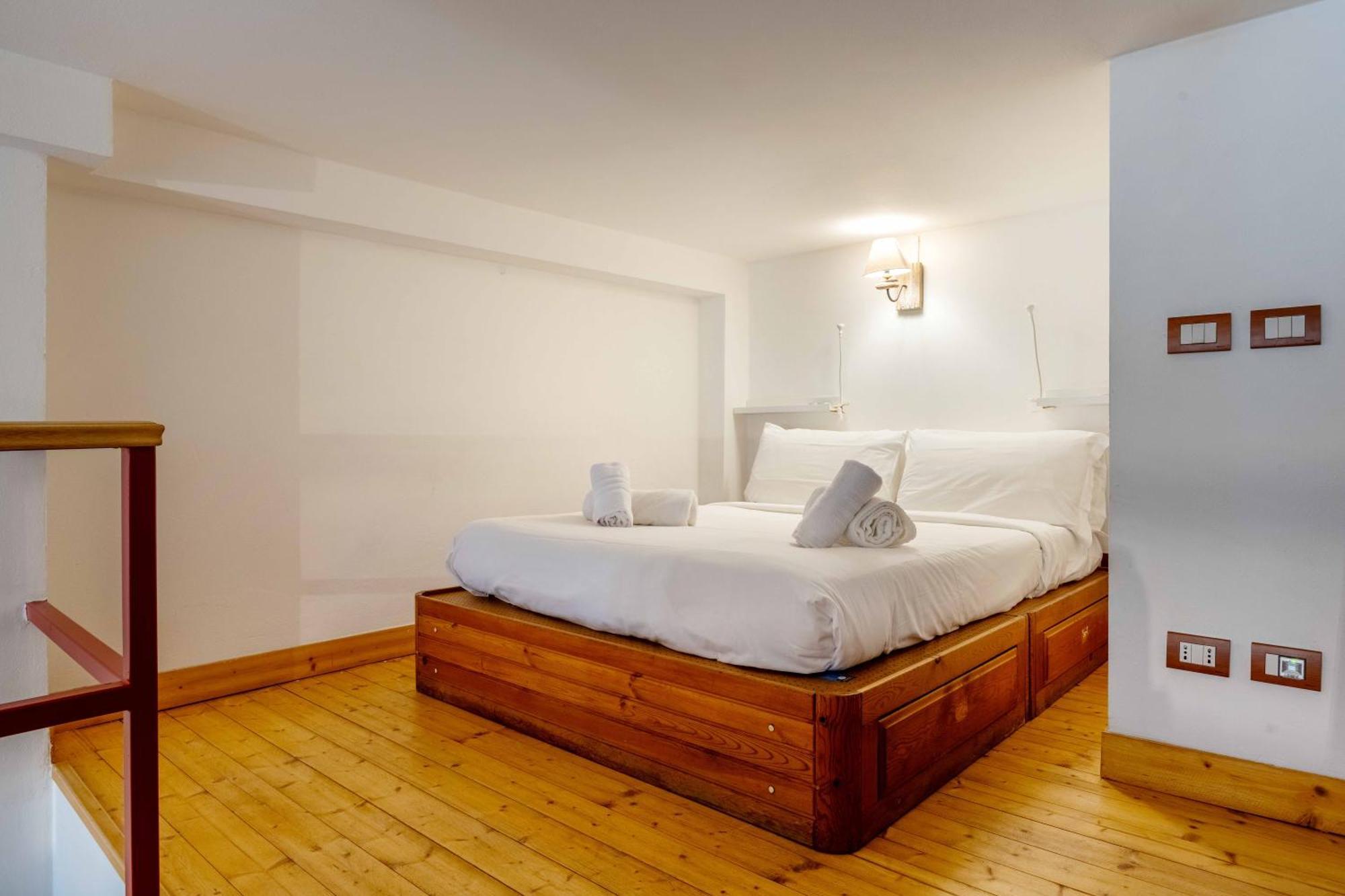 One Bedroom Apartment With Terrace Near Duomo 밀라노 외부 사진